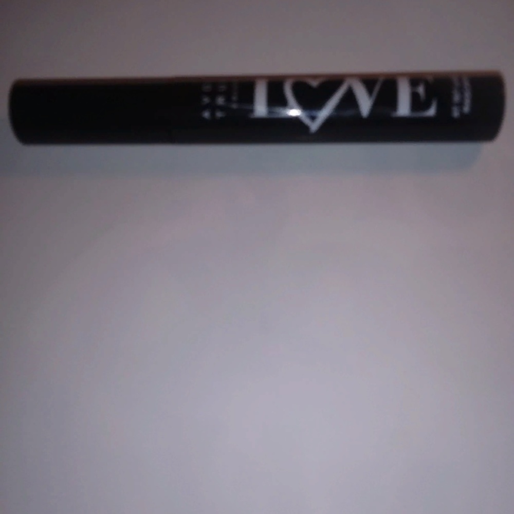 AVON TRUE COLOR MASCARA